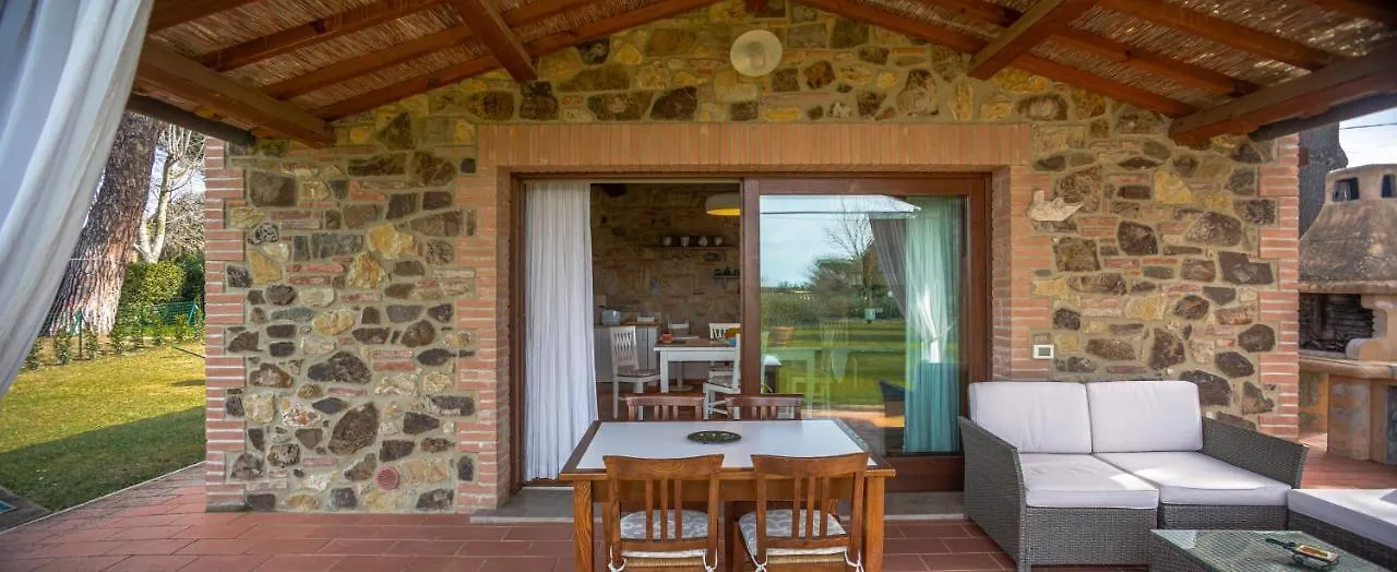 Villino Mary Villa Castagneto Carducci 0*,  Italy